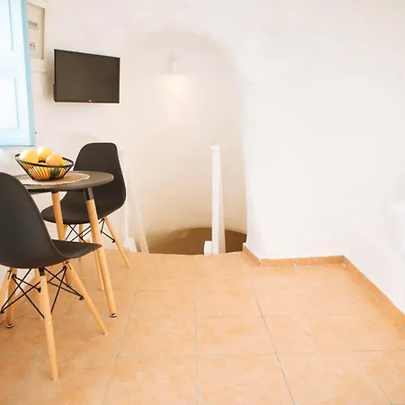 Athiri By A Terre Cave